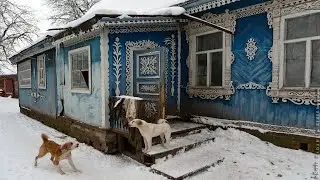 Вы будете в шоке. Внутри этой старой избушки настоящий дворец.