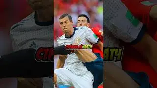 😱ЗАЧЕМ ОН ЗАБИЛ В СВОИ ВОРОТА? #футбол #ronaldo #месси #football #интересныефакты