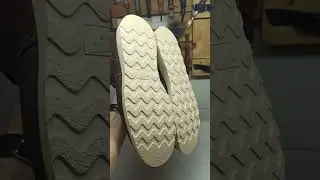 Замена подошвы на Ред Винг.  Replacing soles on Red Wings.