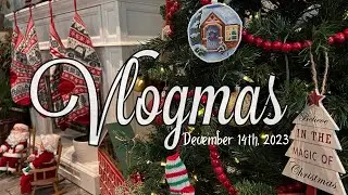 Vlogmas / December 14th, 2023 / Crazy Sock Lady