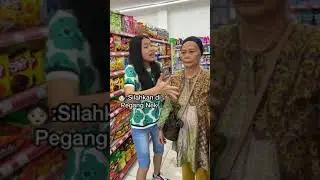 Nenek Pengen HP Mahal...Beli Semua yang Di Pegang sama Nenek aku ! #shorts Nasya kaila Nazifah