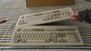 Unicomp Model M 103-key PS/2 Beige Keyboard