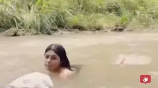 Hot 🔥 Girl Bathing l Village Girl Bathing l Sexy Bathing l Girl Bathing Scene l Desi Girl Bathing l