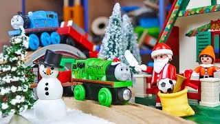 ТОМАС И ЕГО ДРУЗЬЯ в Гостях у Деда МОРОЗА / Новогодний Выпуск / Thomas and friends in Santa's House