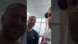 Андрей Смаев и Евгений Элита по народному жиму💪 Ребята на которых стоит ровняться) #shorts #спорт