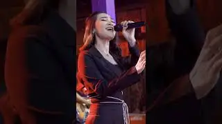 SEKECEWA ITU DIFARINA #hennyadella #dangdut #omadella #sekecewaitu