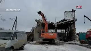 Незаконную постройку снесли под Воронежем при поддержке спецназа