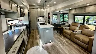 STUNNING 40ft Long RV // Brinkley Model Z 3610