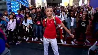 Backpack Kid Teaches Fans How To Do His Signature Move