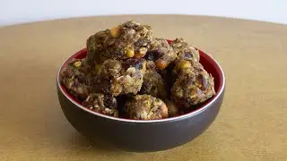 Nettle Seed Energy Balls