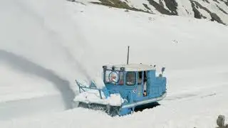 Schneeräumung mit atemberaubenden Drohnenblick auf die Großglockner Hochalpenstraße