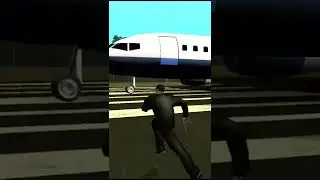 Airplane arriving at the airport GTA SA 