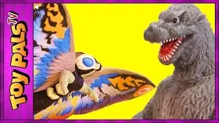 GODZILLA vs MOTHRA Action Figures + EPIC Fight Scene With Eggs, Mothra Larva