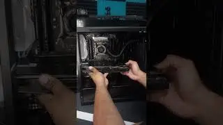 Building a Gaming PC Part 7 : Installing the Graphics Card 