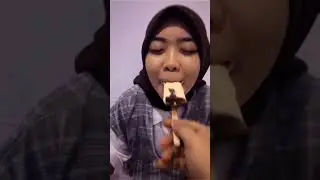 Cewek Cantik Ngemut Es Krim Serasa Ngemut Kon*ol - Pemersatu Bangsa Viral 2021