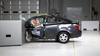 2013 Chevrolet Sonic driver-side small overlap IIHS crash test