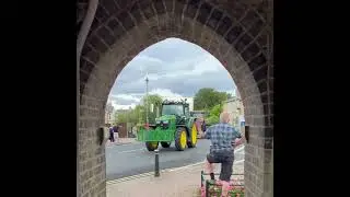 Cops take part in tractor run!