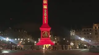 Rayakan Tahun Baru Imlek  Trafalgar Square di London Diterangi Cahaya Merah