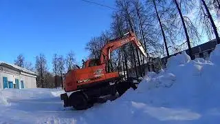 Камаз 6520, 65115 и Doosan боримся со снегом!