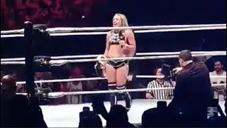 Liv Morgan introduces ‘Papi’ Dominik Mysterio during WWE Mexico City Supershow