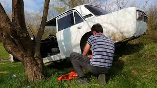 What to do if you are stuck fishing. Off-road test 2106. Container refrigerator in the car.