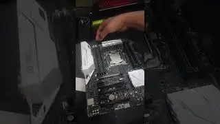 Building a Gaming PC Part 2 : Installing the Ram 