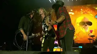 Guns N Roses - Paradise City Live with Dave Grohl at BottleRock Napa Valley