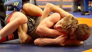 U17 Jason Kiel (GER) vs Nazar Bovtun (UKR) 60kg. Freestyle boys youth wrestling. B-cam-man