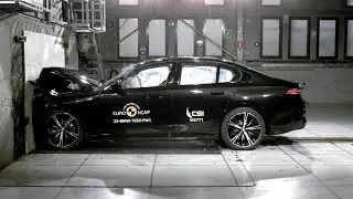 BMW 5 Series 2024 G60 CRASH TEST