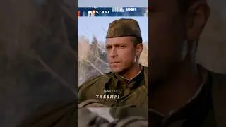 Пытался спасти солдата, но не успел 🎖️ #фильм #сериал #моменты #shorts